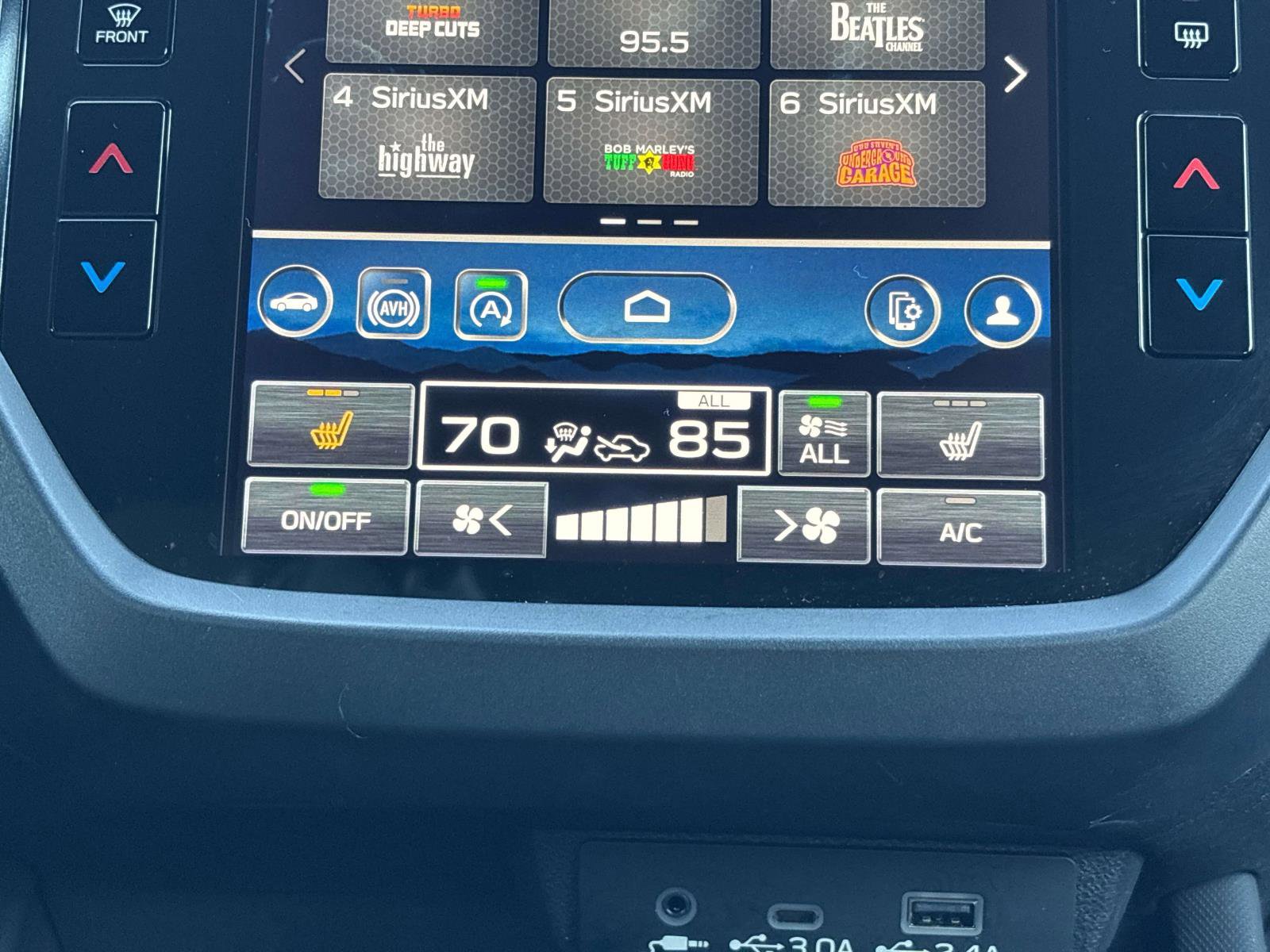 Certified 2025 Subaru Forester Premium image 27