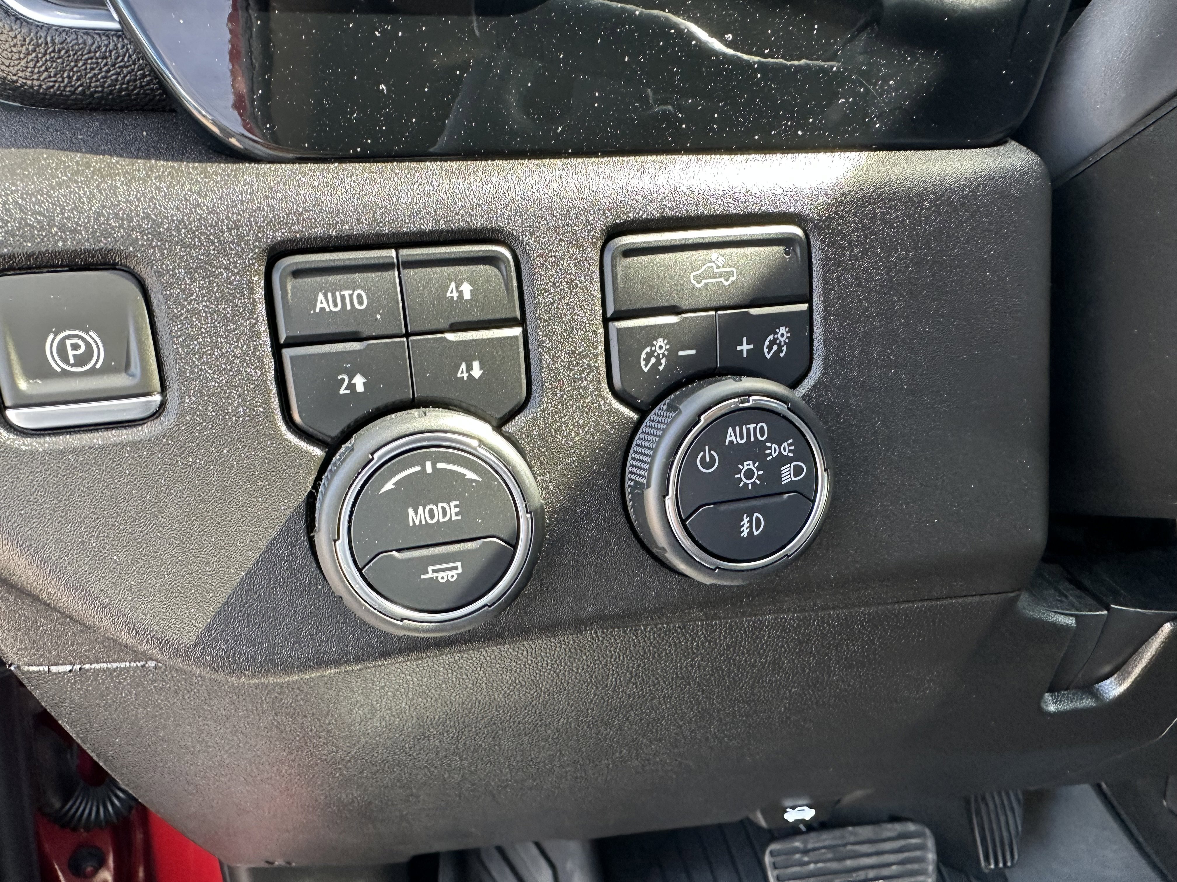 Used 2024 Chevrolet Silverado 1500 RST w/ Z71 Off-Road Package AWD/4WD image 15