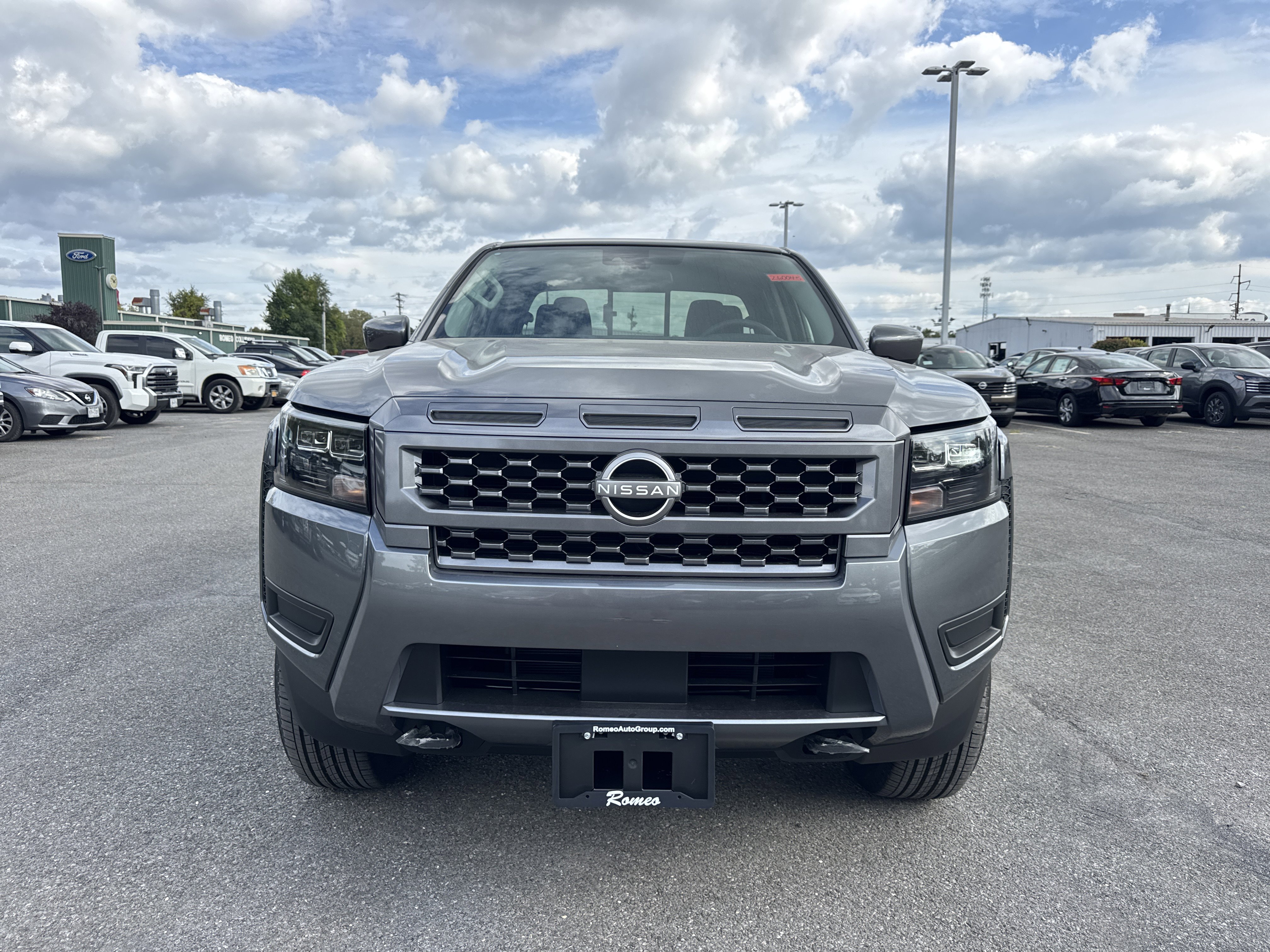New 2026 Nissan Frontier SV w/ SV Convenience Package image 2