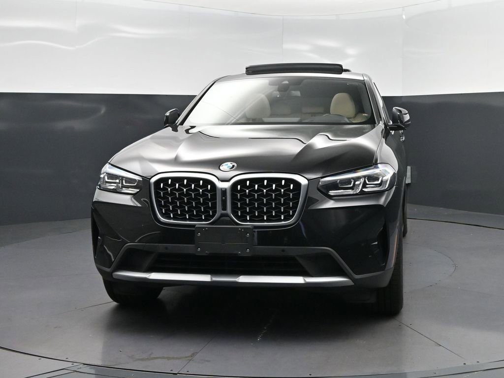Certified 2025 BMW X4 xDrive30i w/ Premium Package AWD/4WD image 10