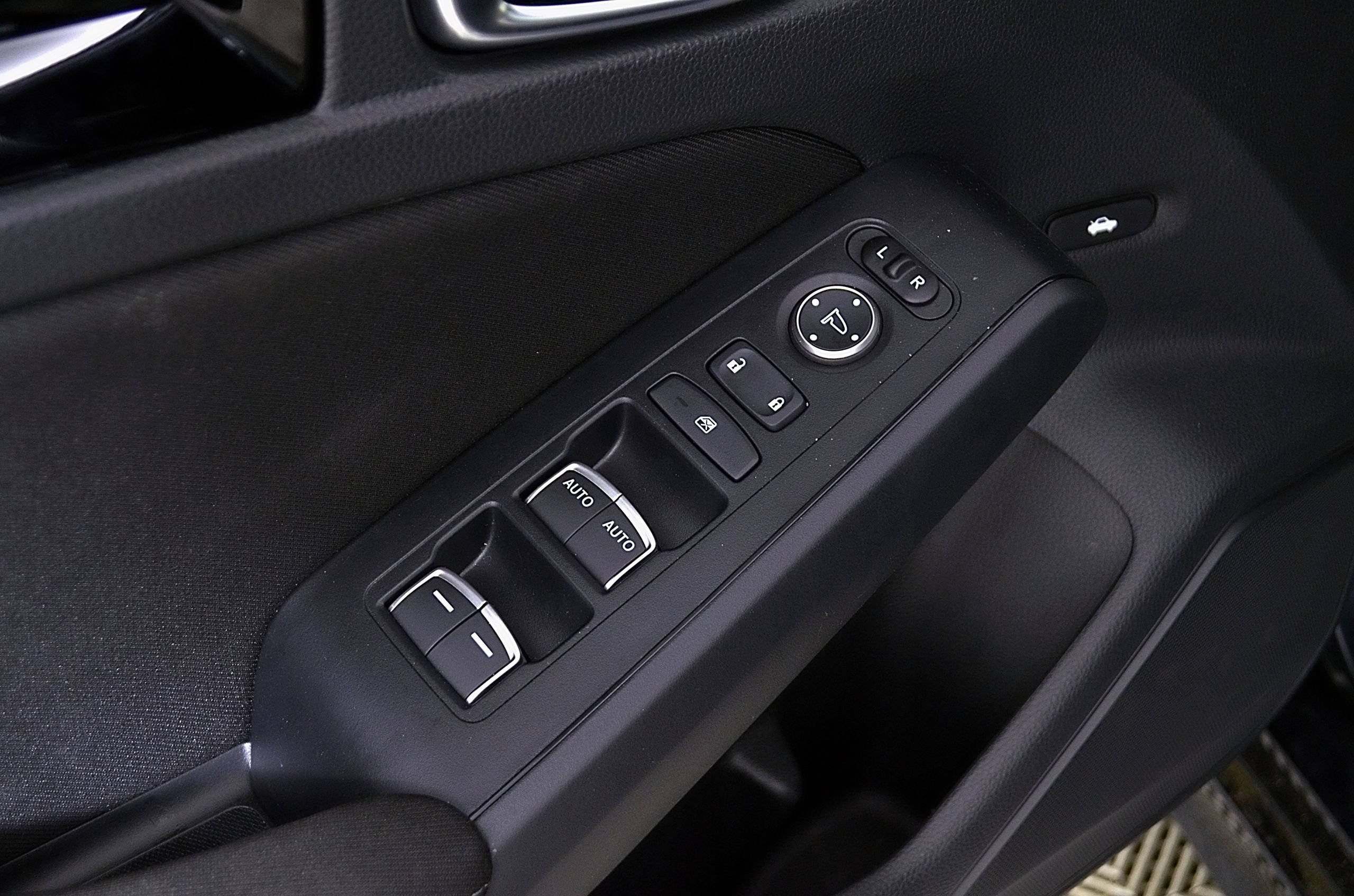 Used 2025 Honda Civic Sport image 16