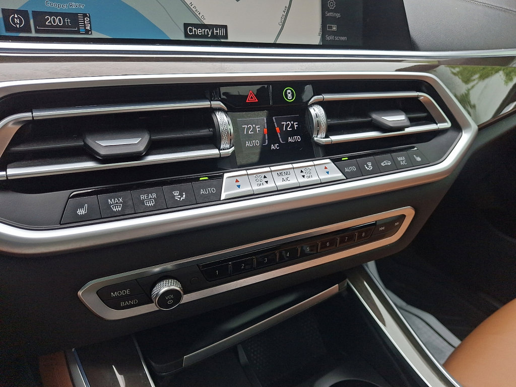 Used 2022 BMW X5 xDrive45e w/ Executive Package AWD/4WD image 29