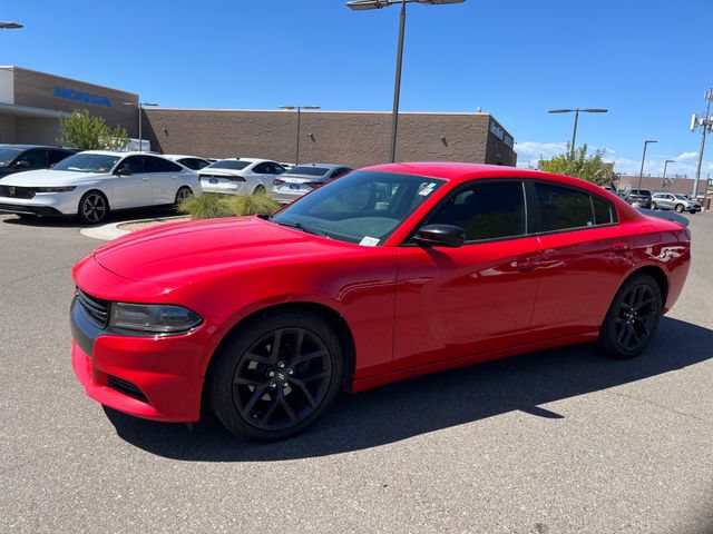 Used 2020 Dodge Charger SXT w/ Blacktop Package RWD image 1