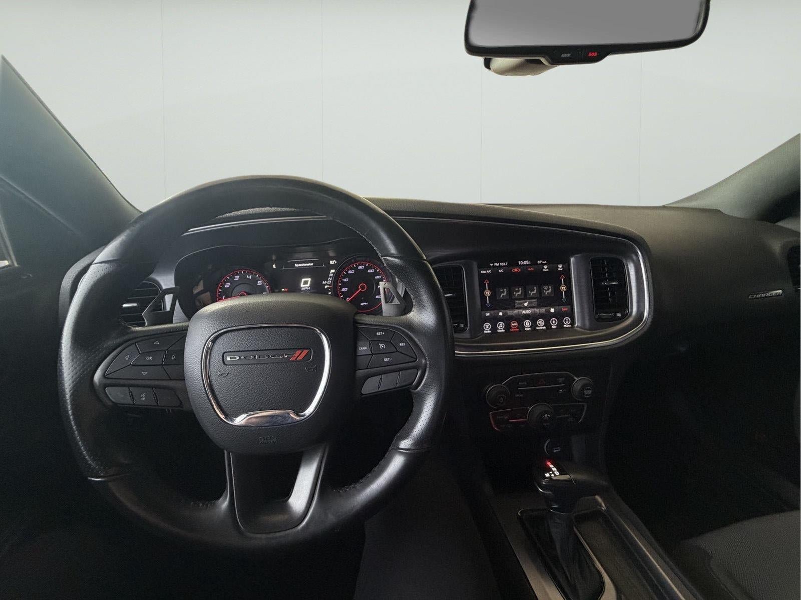 Used 2017 Dodge Charger R/T w/ Navigation & Travel Group RWD image 11