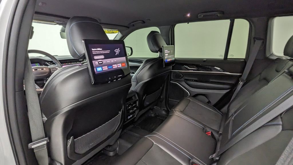 Used 2022 Jeep Grand Cherokee Trailhawk w/ Rear Seat Video Group 1 image 32