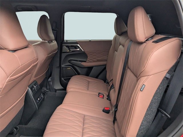 New 2025 Mitsubishi Outlander SEL image 12