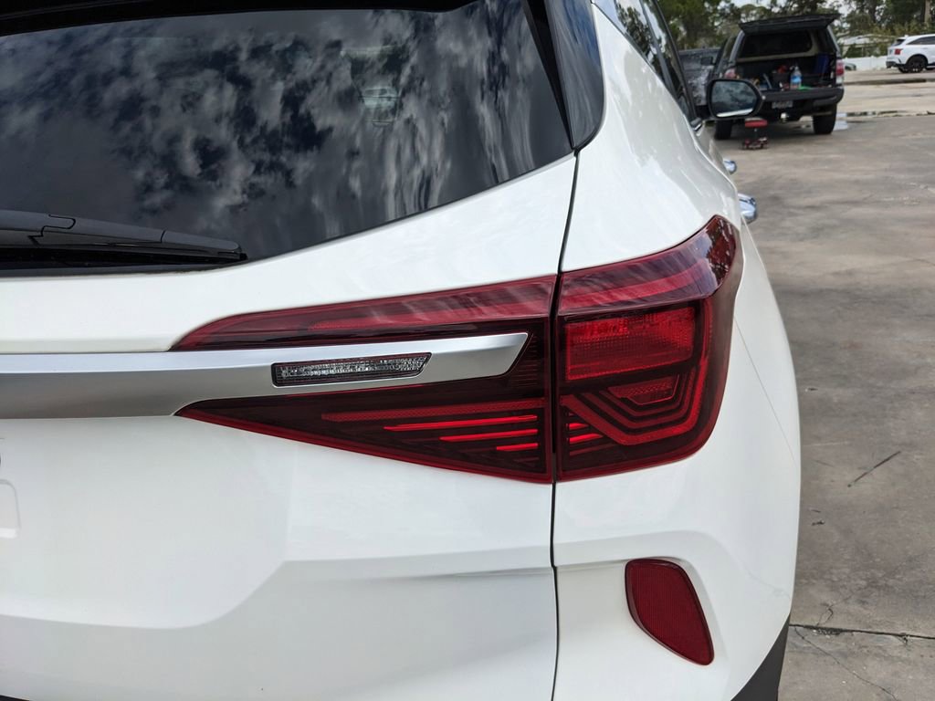 Certified 2023 Kia Seltos SX AWD/4WD image 12