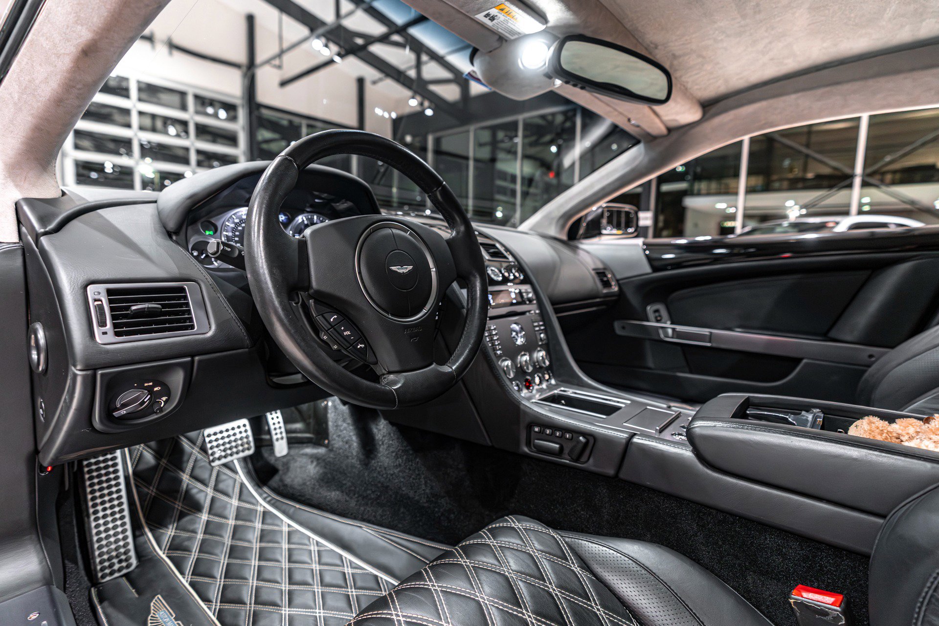 Used 2008 Aston Martin DB9 Coupe image 7