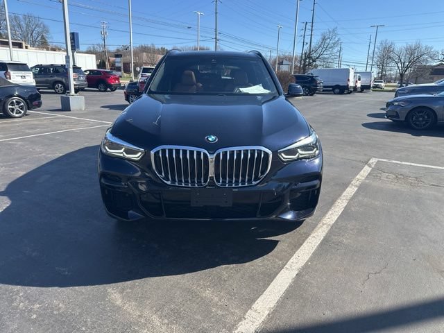 Used 2023 BMW X5 xDrive40i w/ M Sport Package AWD/4WD image 2