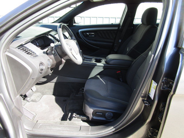 Used 2018 Ford Taurus SEL w/ Equipment Group 201A FWD image 12