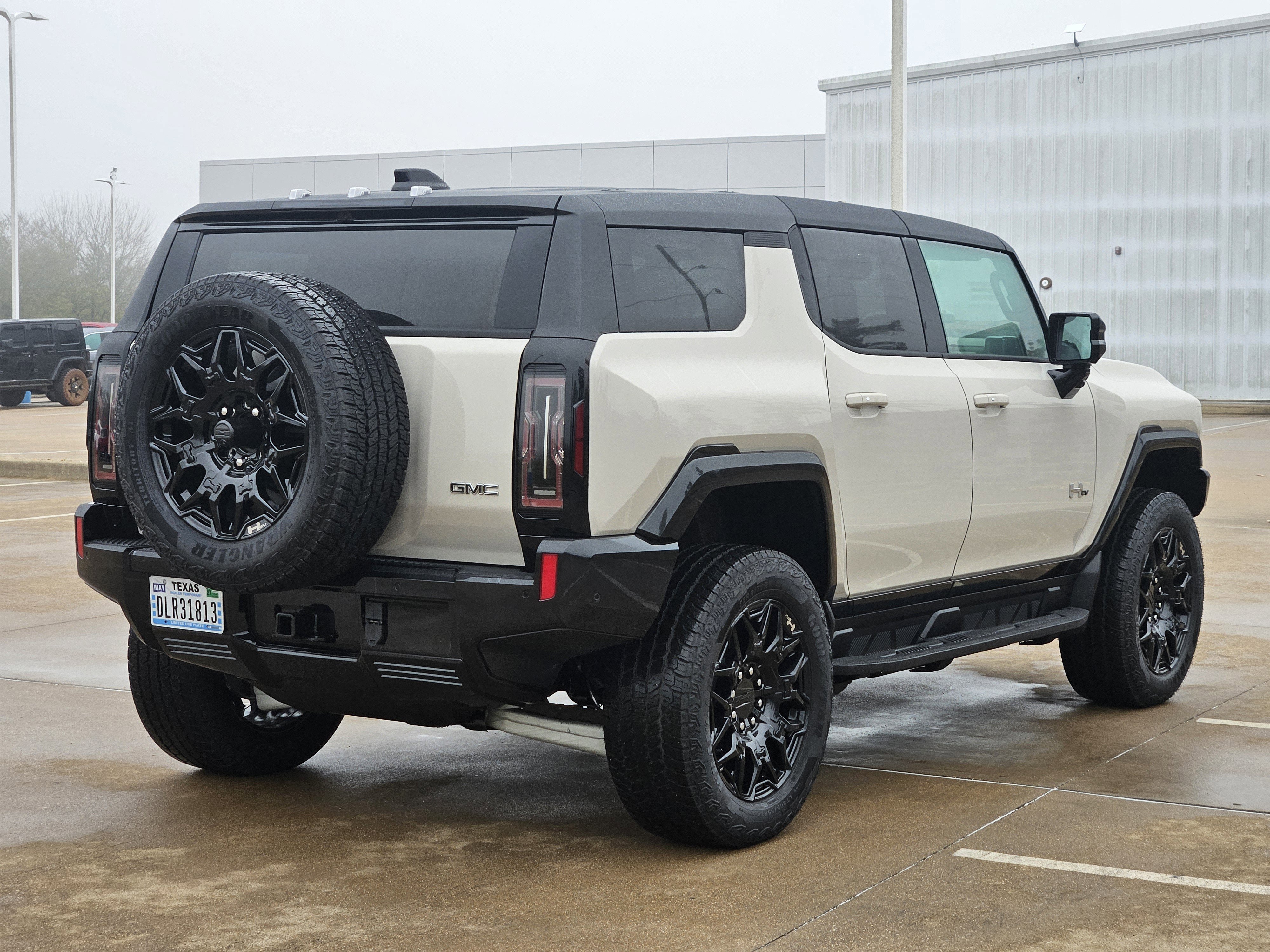 New 2026 GMC Hummer EV SUV AWD/4WD image 3