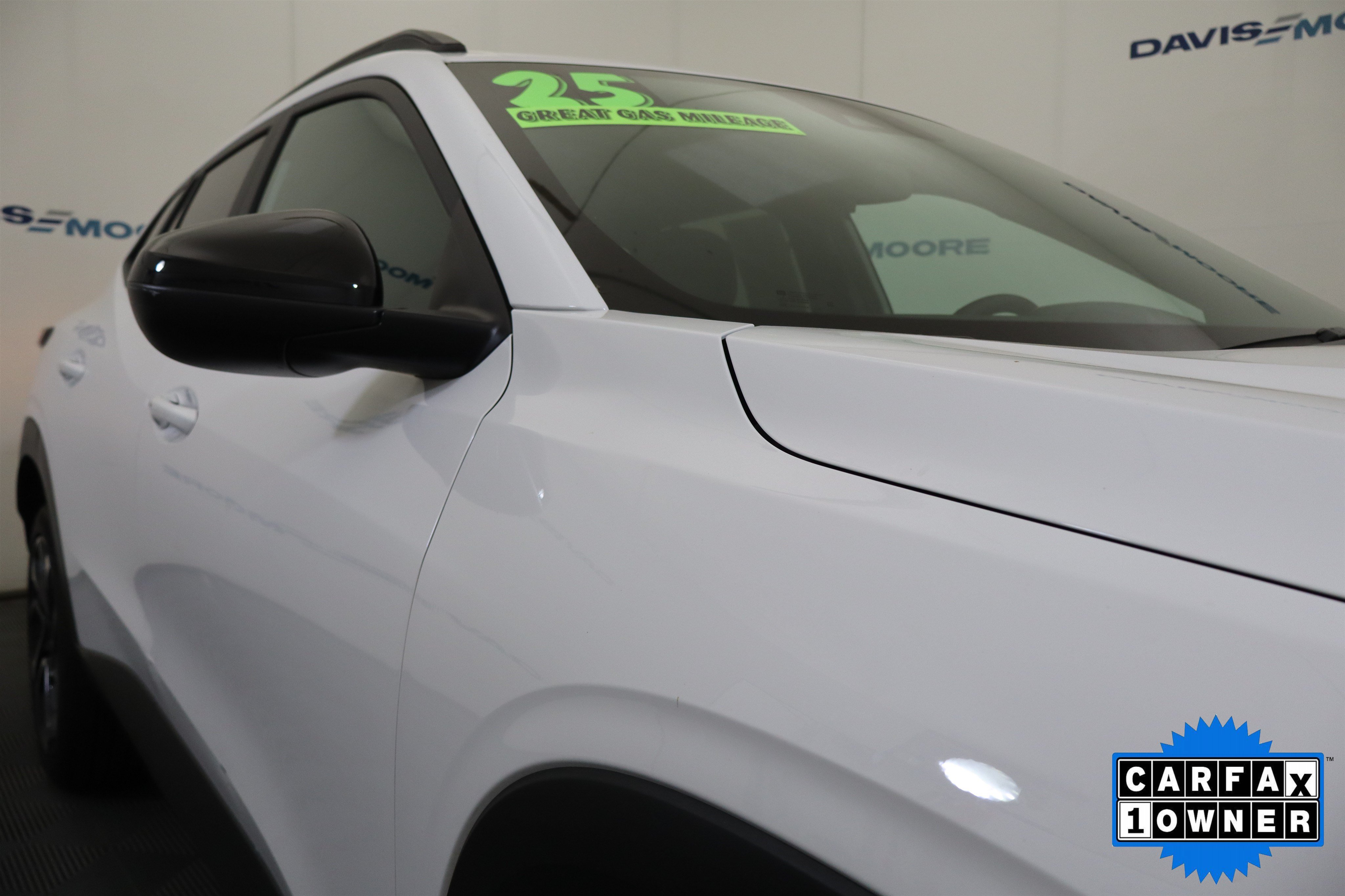 Used 2025 Chevrolet Trax RS w/ Driver Confidence Package FWD image 4
