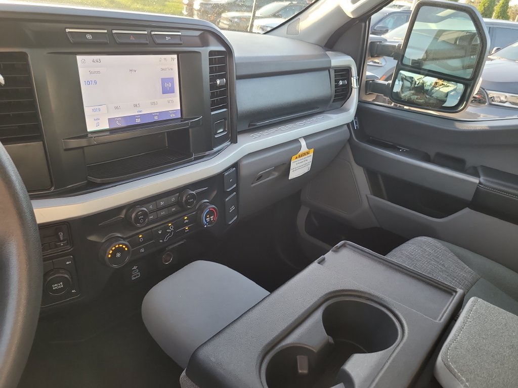 Used 2024 Ford F250 XLT AWD/4WD image 23