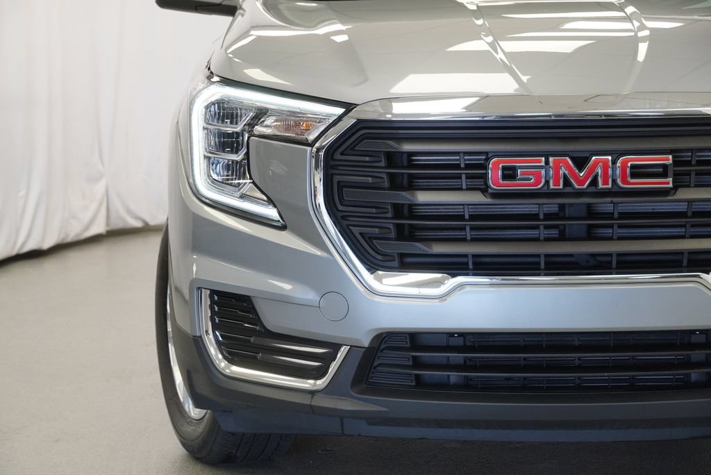 Used 2024 GMC Terrain SLE w/ Driver Convenience Package AWD/4WD image 33
