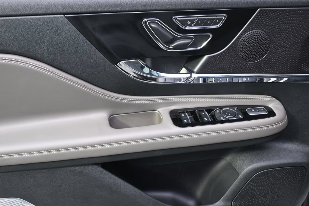 Used 2026 Lincoln Corsair Premiere AWD/4WD image 22