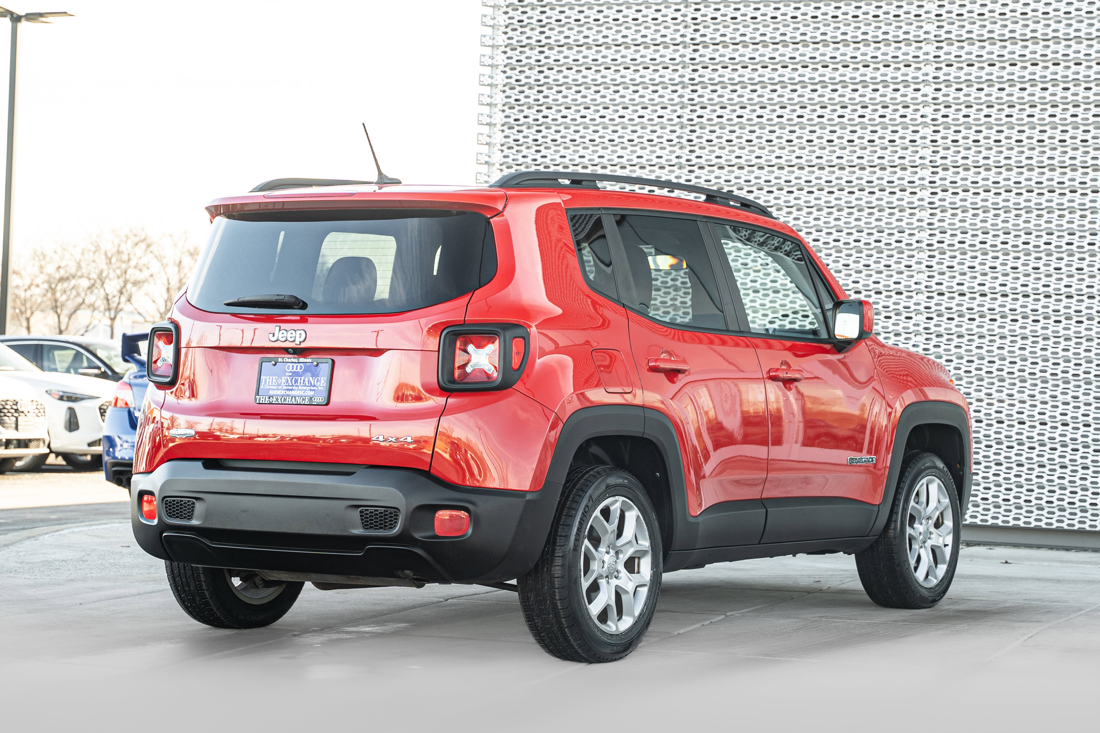 Used 2016 Jeep Renegade Latitude w/ Safety & Security Group image 4