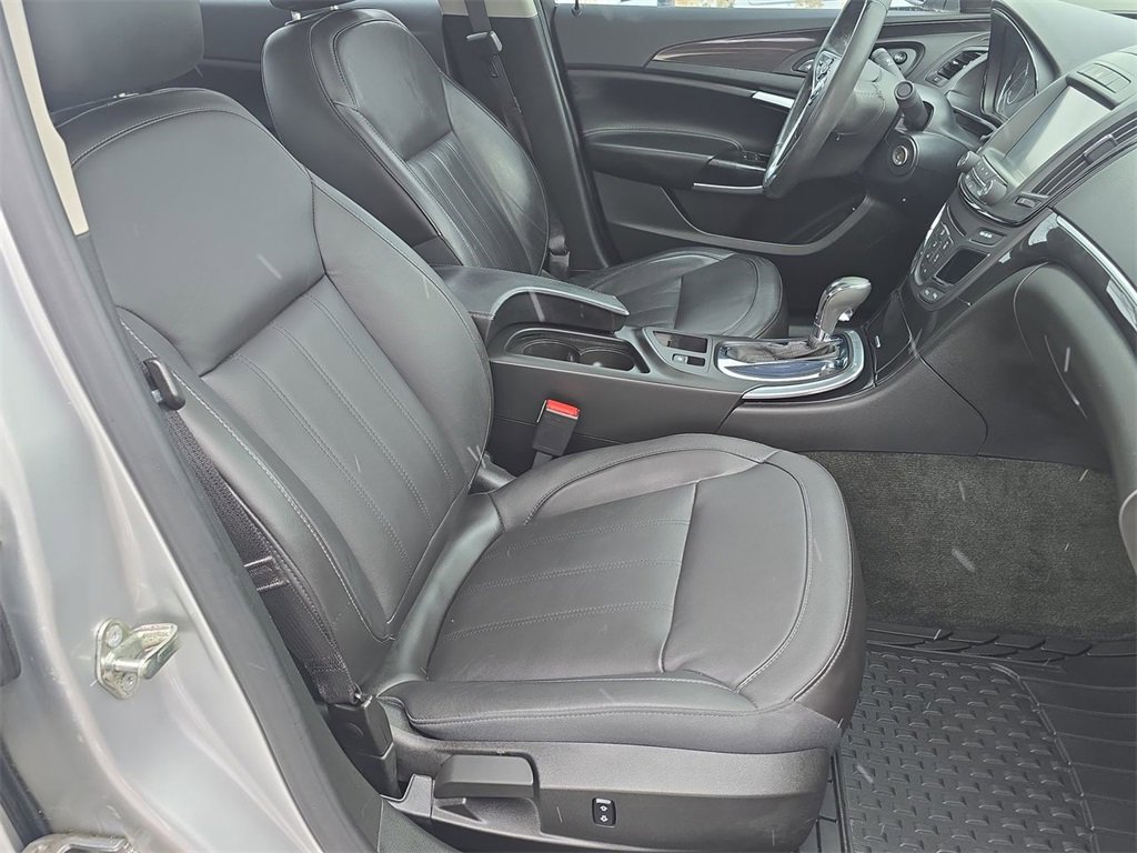 Certified 2017 Buick Regal Sport Touring image 29