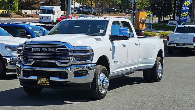 New 2025 RAM 3500 Laramie image 7