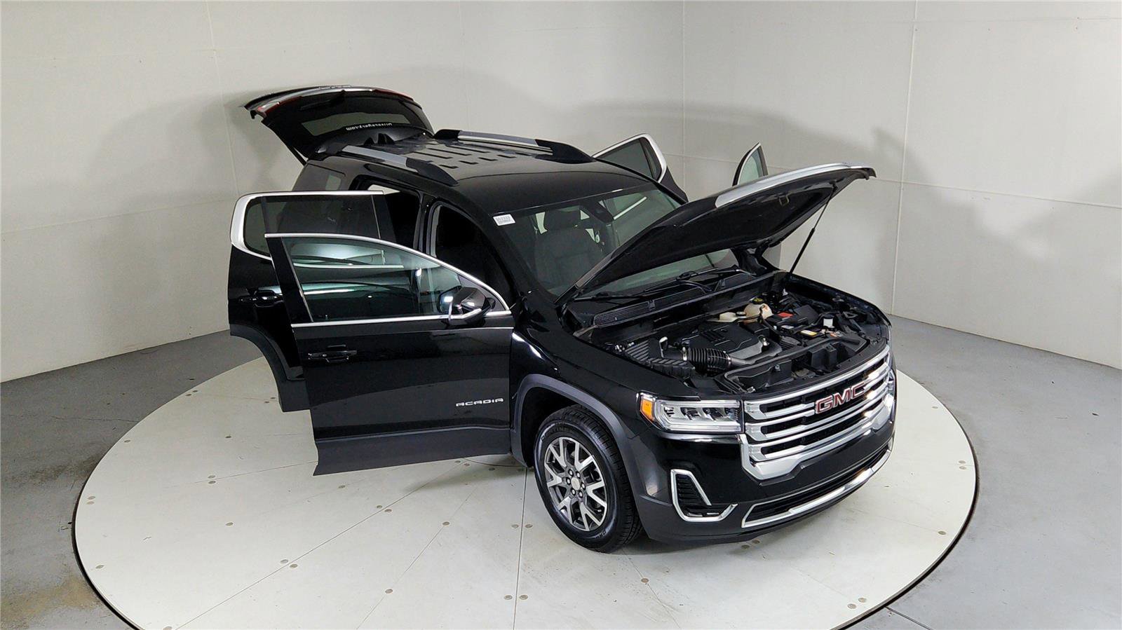 Used 2023 GMC Acadia SLE w/ Driver Convenience Package image 47