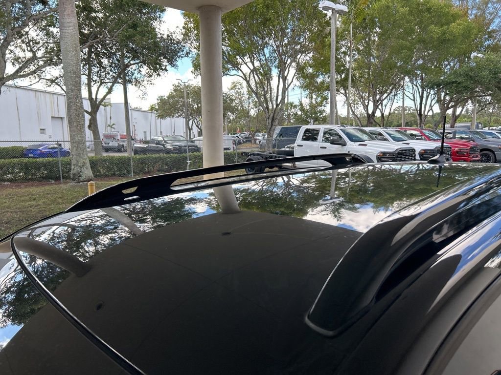 Used 2019 Jeep Cherokee Altitude image 16