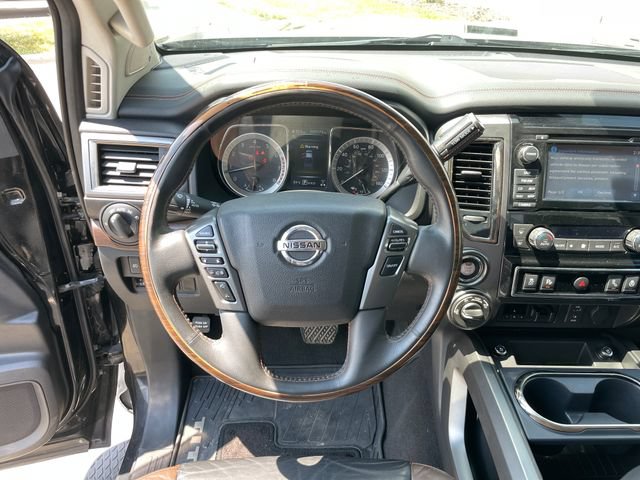 Used 2017 Nissan Titan Platinum Reserve AWD/4WD image 14