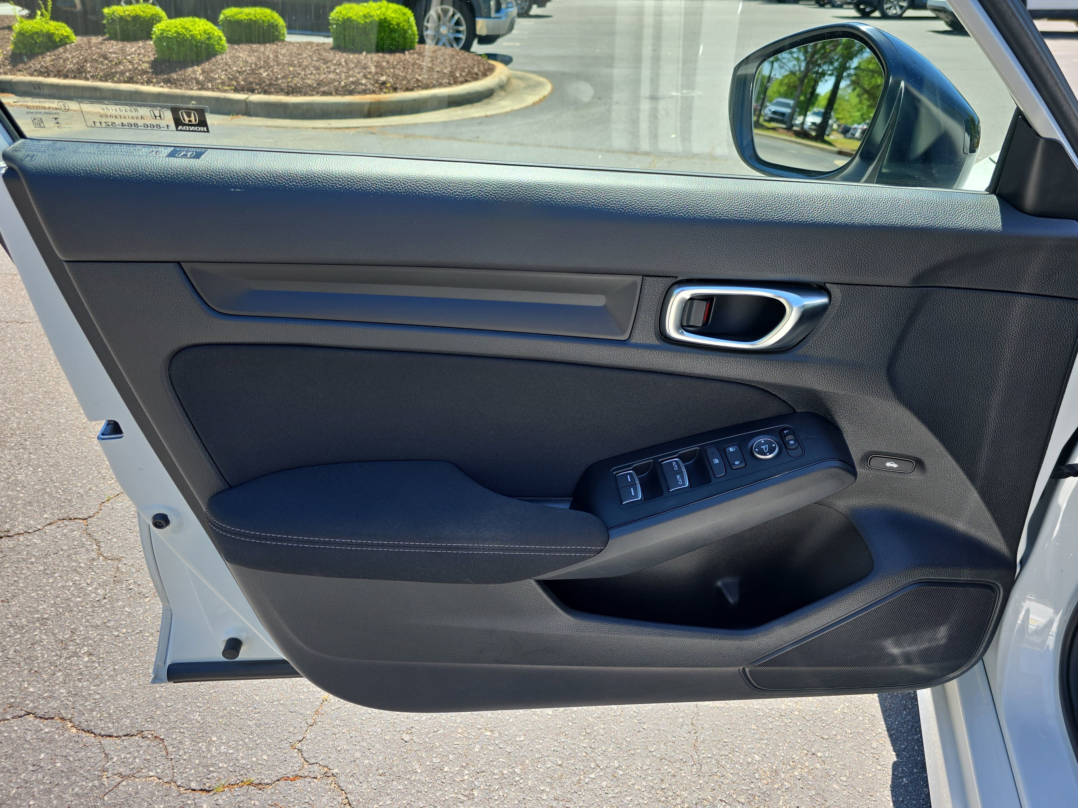 Used 2025 Honda Civic Sport image 27