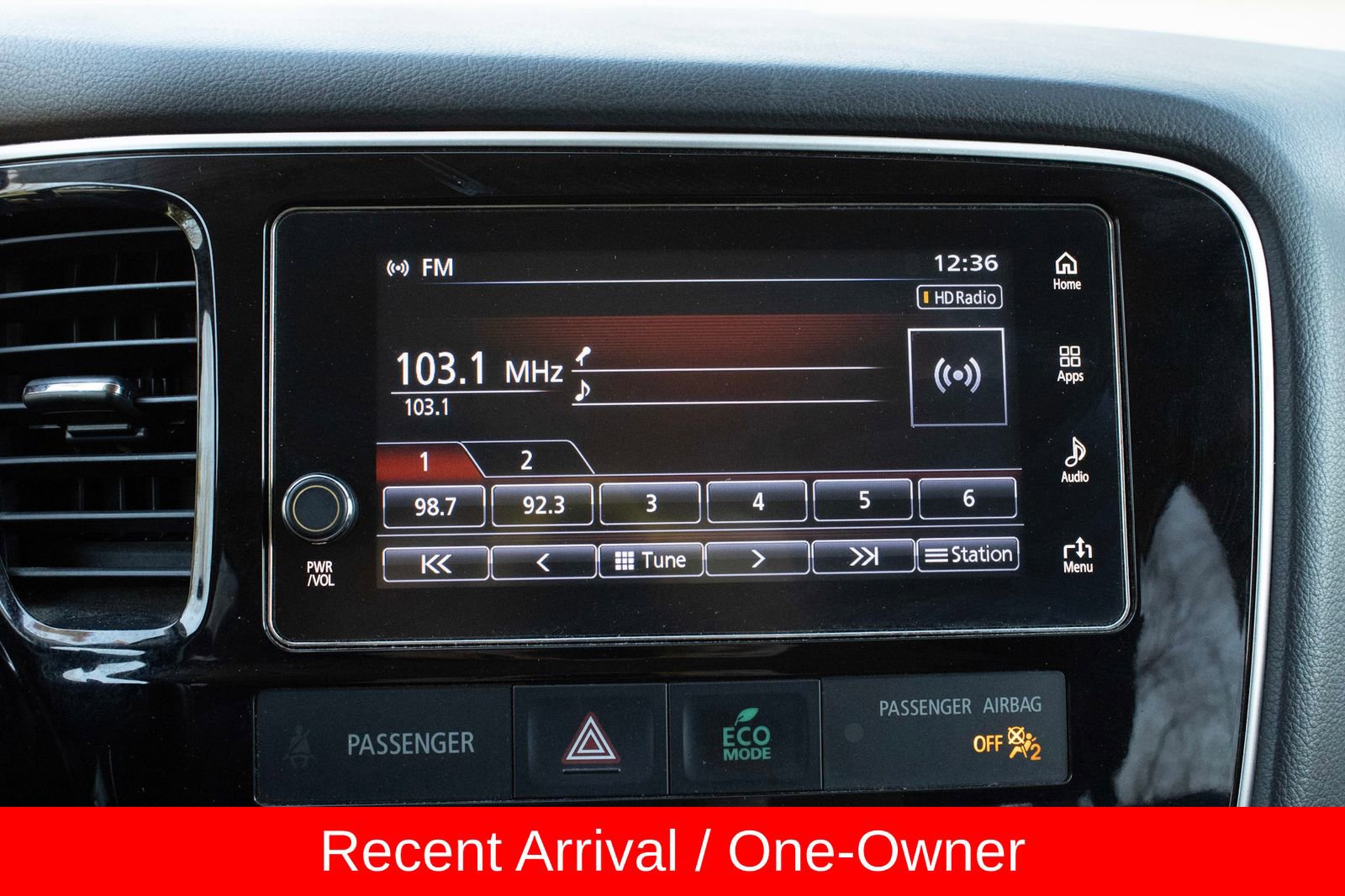 Used 2018 Mitsubishi Outlander 4WD Plug-In Hybrid image 14