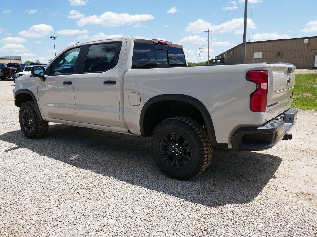 New 2026 Chevrolet Silverado 1500 ZR2 w/ Dark Appearance Package AWD/4WD image 9