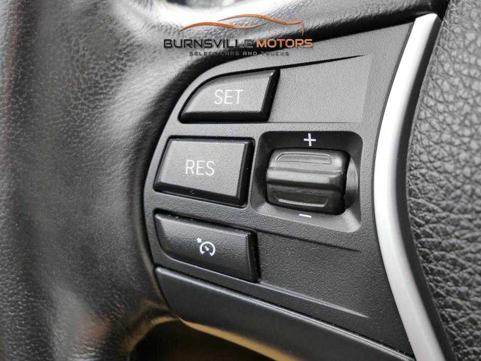 Used 2018 BMW 330i xDrive Sedan w/ Premium Package image 24