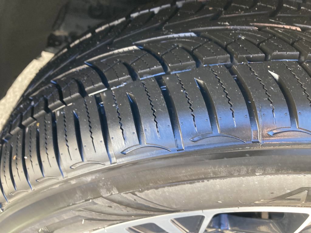 Used 2022 Jeep Wagoneer Series III AWD/4WD image 32