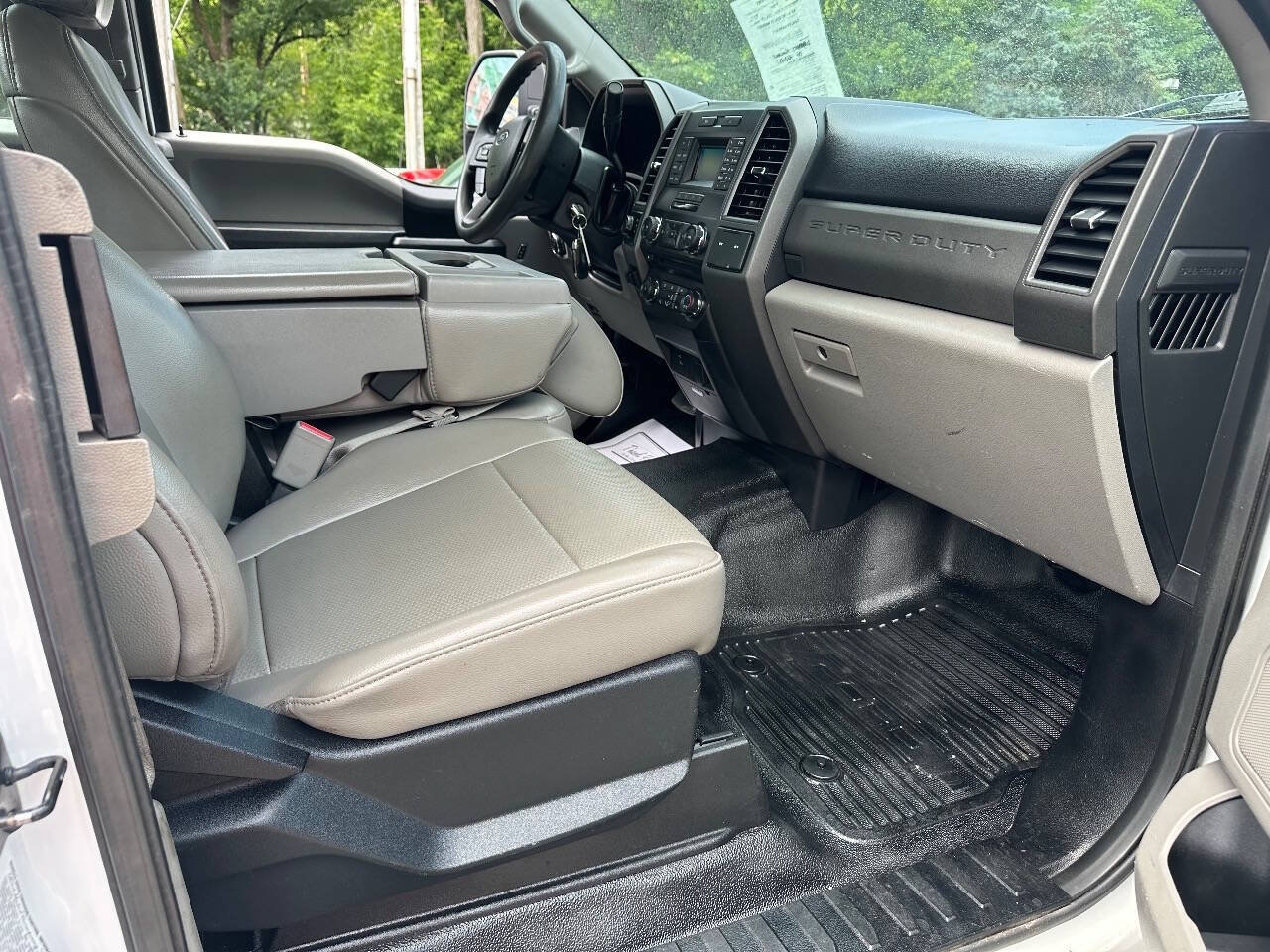 Used 2017 Ford F350 XL AWD/4WD image 7