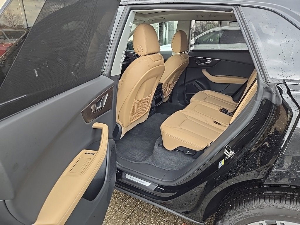 Used 2025 Audi Q8 Premium Plus image 17