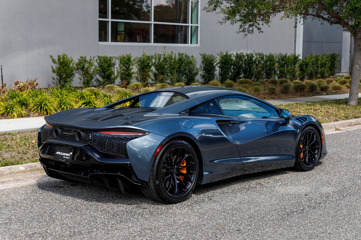 Used 2026 McLaren Artura RWD image 6