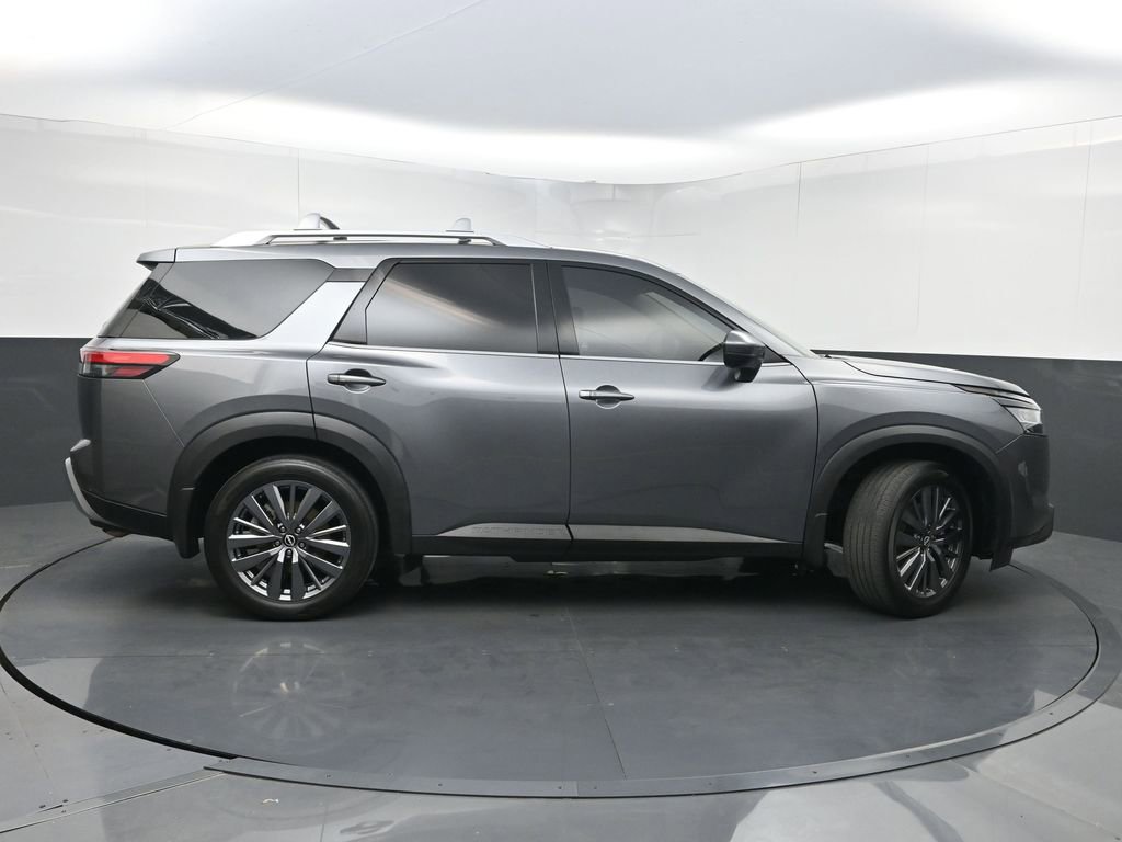 Used 2024 Nissan Pathfinder SL w/ SL Premium Package FWD image 46