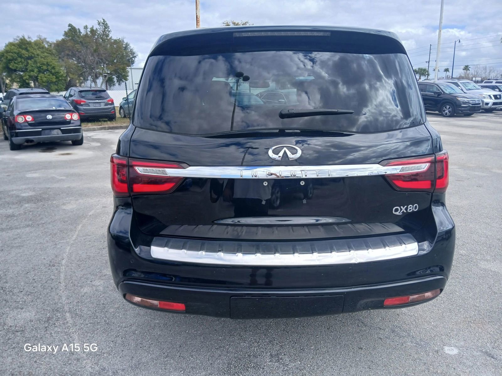 Used 2019 INFINITI QX80 Luxe AWD/4WD image 5