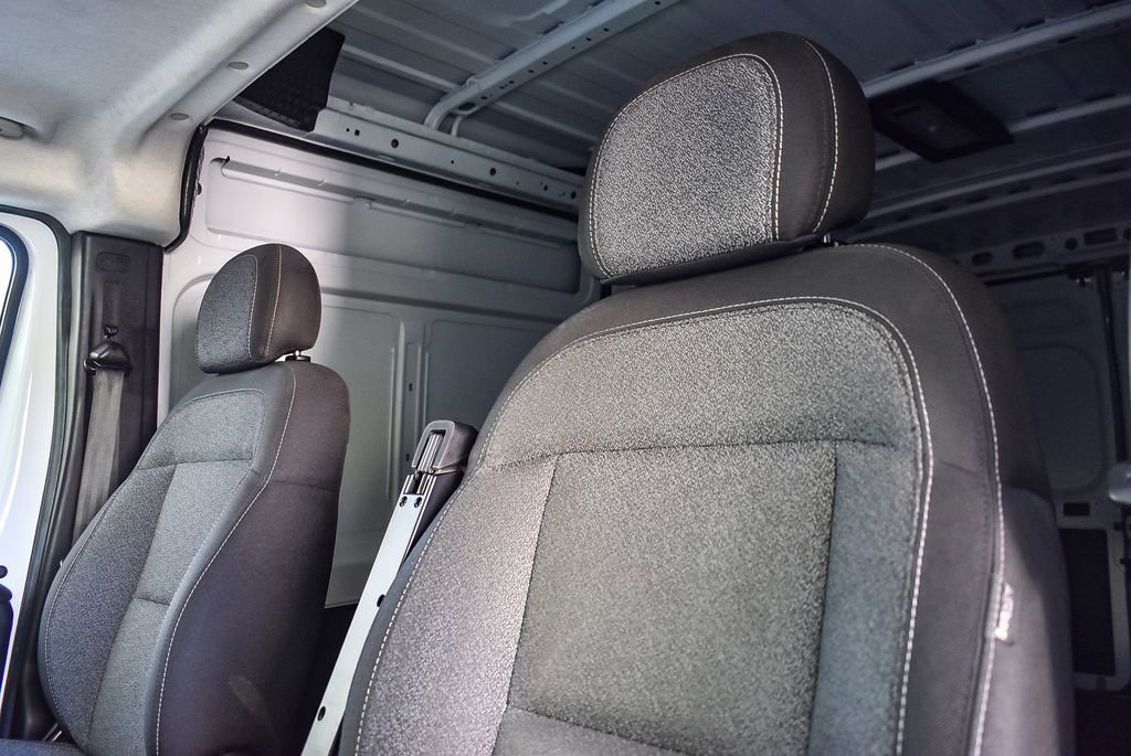 Used 2025 RAM ProMaster 2500 w/ Convenience Group image 23