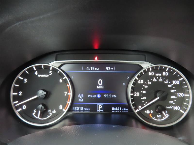 Used 2025 Nissan Altima 2.5 SV FWD image 15