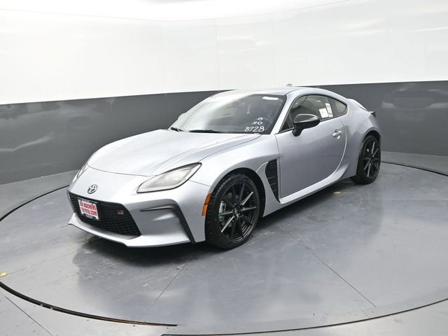 New 2025 Toyota GR86 Premium image 3