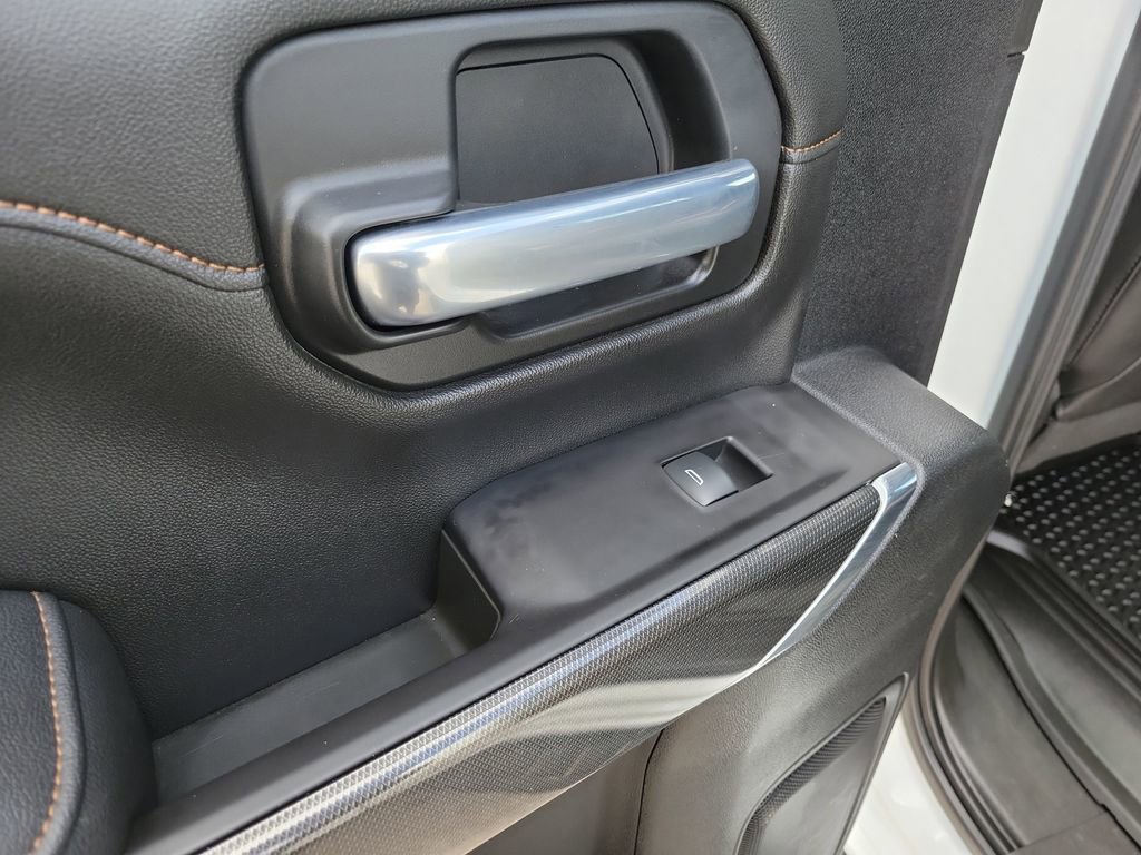 Used 2021 GMC Sierra 2500 AT4 w/ AT4 Premium Plus Package image 15