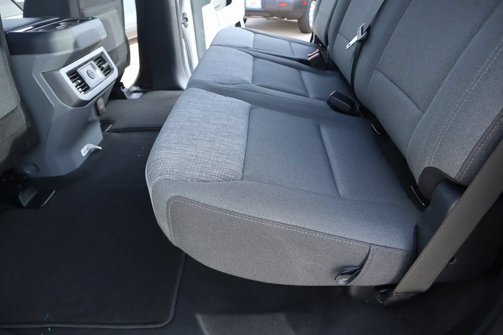 New 2026 Ford F250 XLT w/ XLT Premium Package AWD/4WD image 14