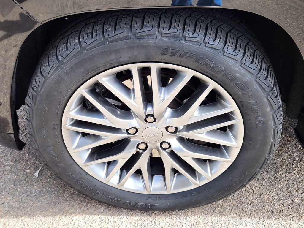 Used 2018 Jeep Grand Cherokee Summit w/ Platinum Series Group image 15