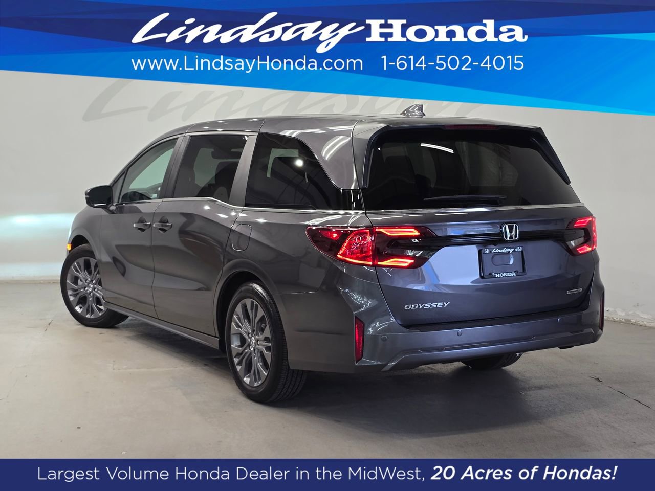 Used 2025 Honda Odyssey Touring image 4