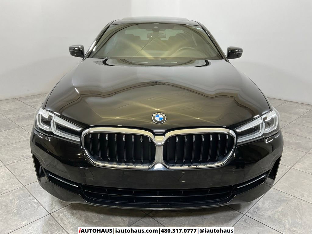 Used 2022 BMW 540i w/ Convenience Package image 3