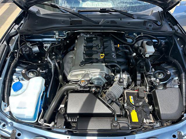 Used 2017 MAZDA MX-5 Miata RF Grand Touring RWD image 13