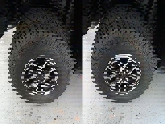 Certified 2024 Jeep Wrangler Unlimited Rubicon w/ Capability Package image 28