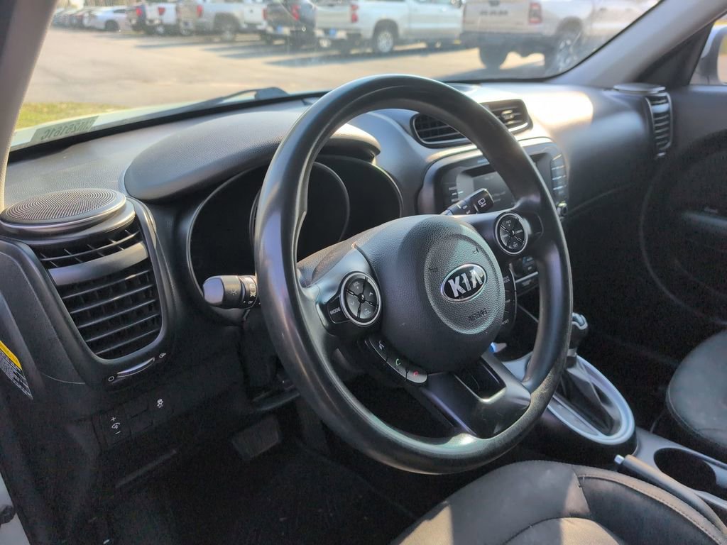 Used 2018 Kia Soul + image 29
