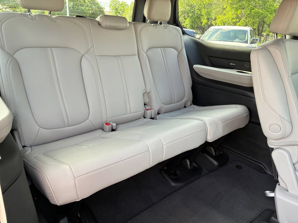 New 2026 Jeep Grand Wagoneer Limited w/ Convenience Group I AWD/4WD image 5