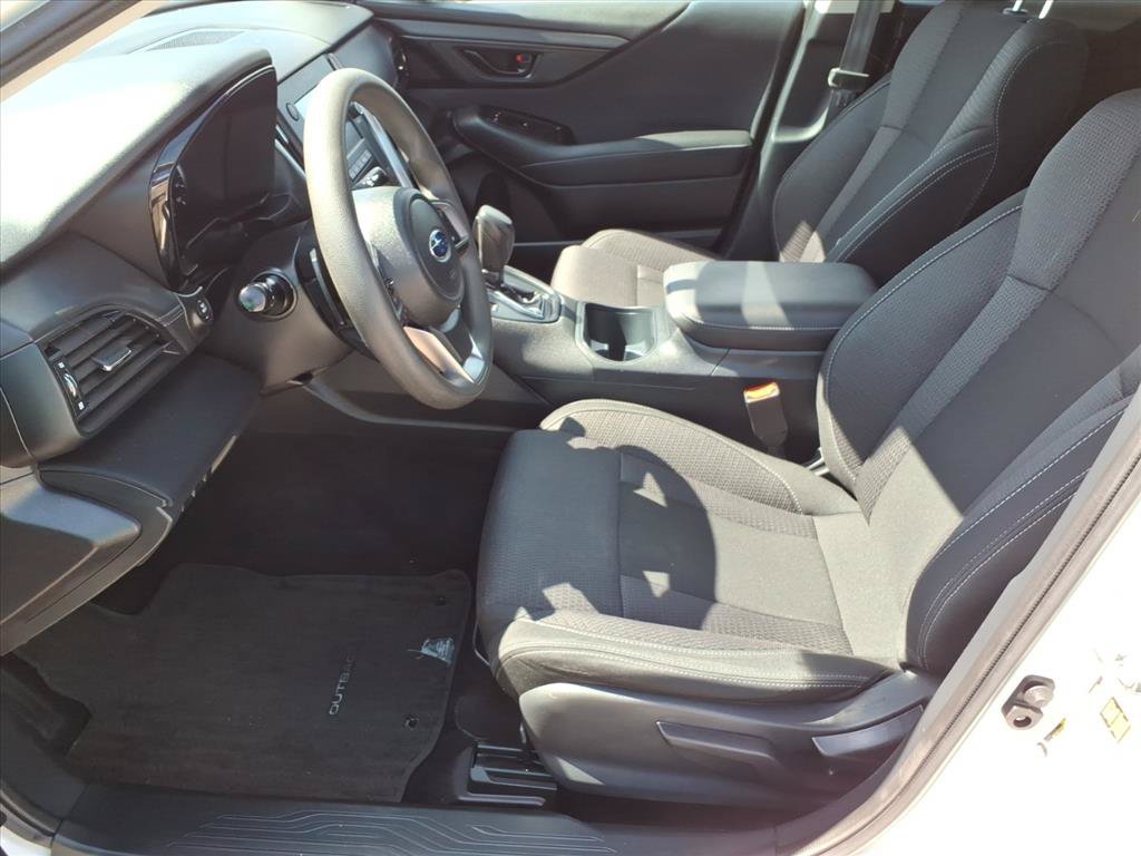 Used 2021 Subaru Outback AWD/4WD image 12