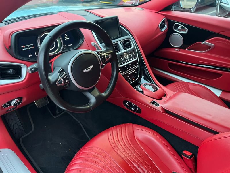 Used 2018 Aston Martin DB11 V12 image 10