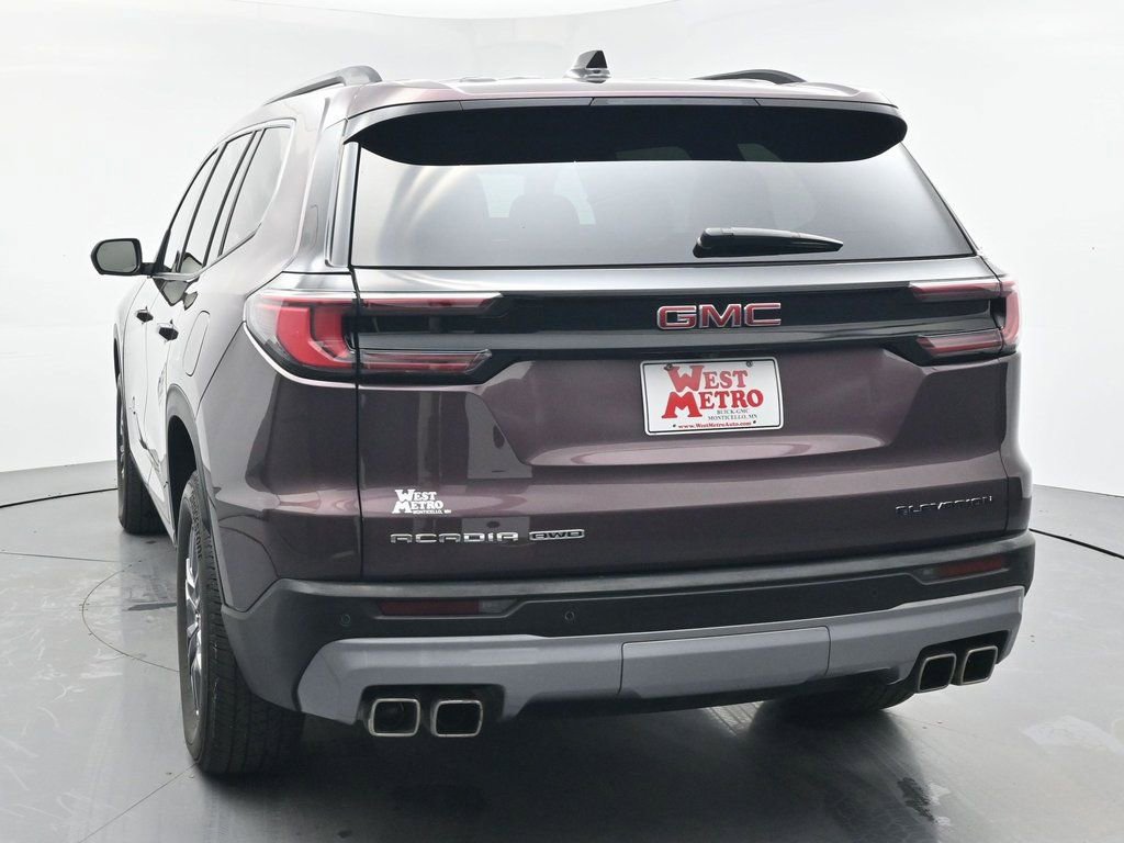 Used 2025 GMC Acadia Elevation image 27